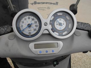 PIAGGIO BEVERLY 250 4T LC -thumb-9