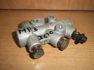 ΚΑΤΑΝΕΜΙΤΗΣ ΦΡΕΝΟΥ ΥΔΡΑΥΛΙΚΟΥ PIAGGIO MP3-300LT YOURBAN-thumb-1