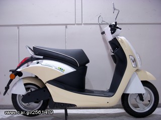 Nomik '17 GreenTrans- E-Scooter 