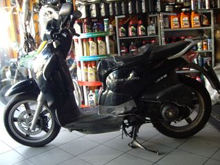 APRILIA SCARABEO 200 ΠΛΑΣΤΙΚΑ,ΗΛΕΚΤΡΙΚΑ,ΚΟΝΤΕΡ,ΕΜΠ ΣΥΣΤΗΜΑ,ΡΟΔΕΣ