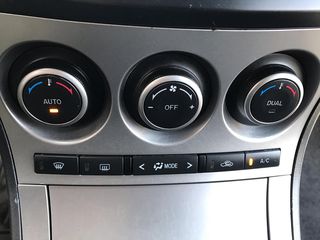 Mazda 3 2009-thumb-11