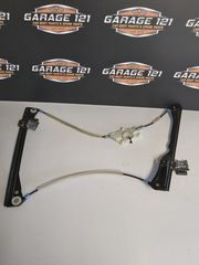 ΓΡΥΛΛΟΣ ΠΑΡΑΘΥΡΟΥ ΕΜΠΡΟΣ ΔΕΞΙΑ 5DOOR VOLKSWAGEN GOLF 98-04-thumb-1