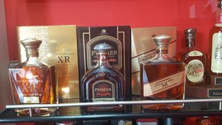Συλλογή ουίσκι JOHNNIE WALKER-thumb-8