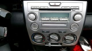 MAZDA 2 1,4 CC  ΜΟΝΤΕΛΟ ΤΟΥ 2001-2007 !!! ΠΕΡΙΛΑΜΒΑΝΕΙ ΓΙΑ ΑΝΤΑΛΛΑΚΤΙΚΑ ΜΟΥΡΗ ,ΠΟΡΤΕΣ, ΜΟΤΕΡ..-thumb-5