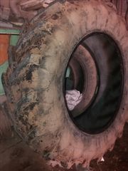 Πωλούνται λάστιχα για τρακτέρ