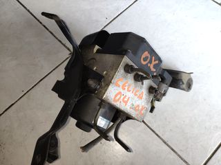 Μονάδα ABS Toyota Celica 2001-2006