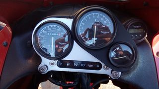 Triumph Sprint 900 1998 Executive-thumb-6