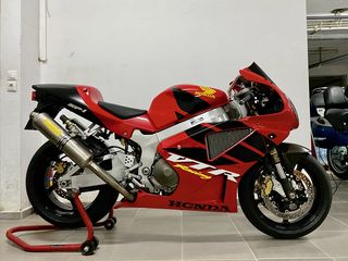Honda VTR 1000 SP-1 2003-thumb-5