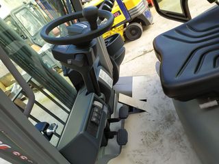 Jungheinrich 2020 DFG 425-thumb-1