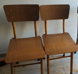 Ξύλινες καρέκλες