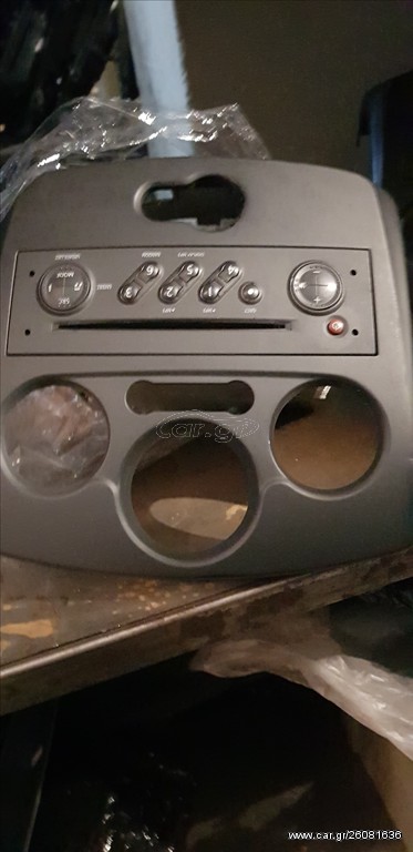 RENAULT CLIO 2006-11  RADIO CD