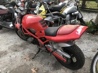 Suzuki bandit 250cc για ανταλλακτικα !!!