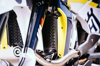 ΜΕΤΑΛΙΚΗ ΣΙΤΑ ΨΥΓΕΙΟΥ HUSQVARNA 701 -thumb-1