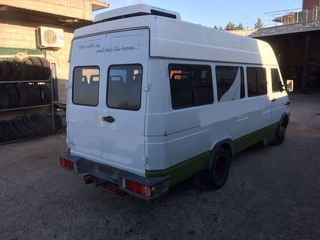 Iveco 2001-thumb-2