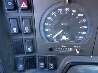 Iveco 2001-thumb-8