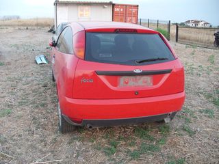 FORD FOCUS-thumb-2
