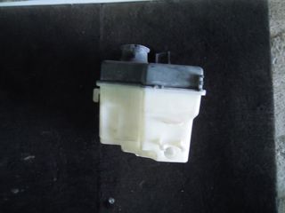 ΔΟΧΕΙΟ ΝΕΡΟΥ ΥΑΛΟΚΑΘΑΡΙΣΤΗΡΩΝ HYUNDAI GETZ (Γ) 2002-2005 (ΙΝΤ 3)