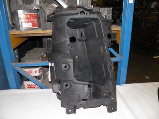 HOUSING REFL.VOLVO FH12 N / T right-hand part