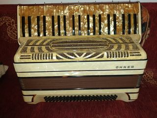 ΑΚΟΡΝΤΕΟΝ HOHNER MORINO I WHITE-PEARLOID MOD1936 - 124 BASSES DOUBLE CASSOTTO!!!