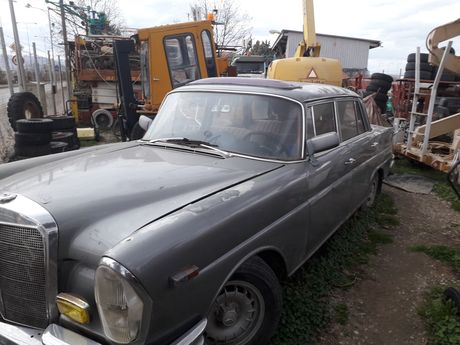 Mercedes-Benz 230 '66 W111 automatic