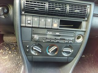 Audi 100 1992 100 2.0E-thumb-16