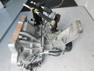 MAZDA 3 1.6cc 16V      (Z6) -thumb-2