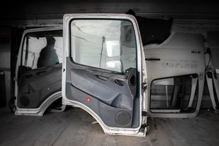 ΠΟΡΤΑ MERCEDES ATEGO 2 ΑΡΙΣΤΕΡΗ. -thumb-1