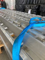 ΡΑΜΠΕΣ ΑΛΟΥΜΙΝΙΟΥ METALMEC ***TruckCrane***-thumb-8