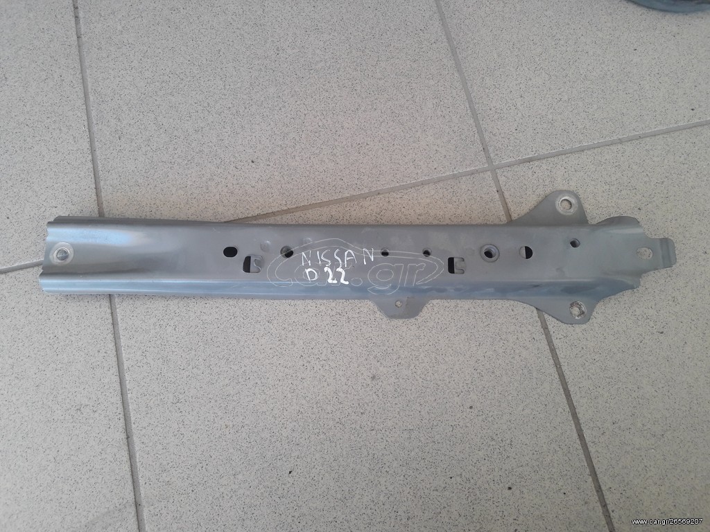 Μεσαίο μετώπης NISSAN D22