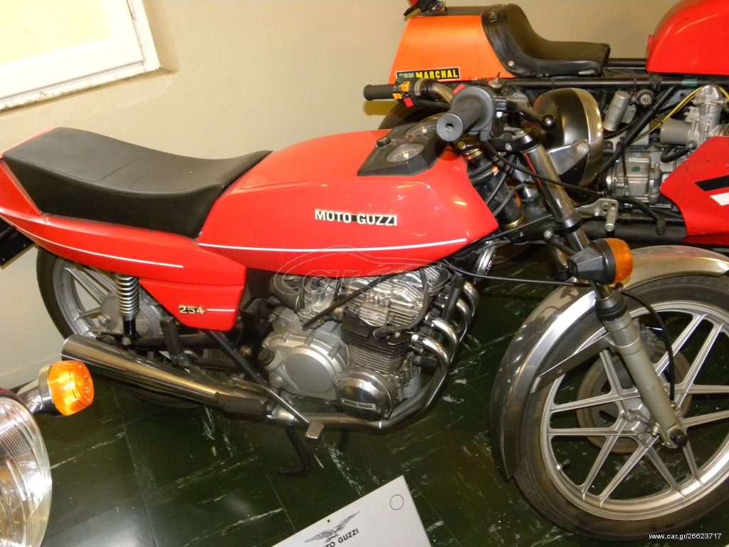 Moto Guzzi 1983 254