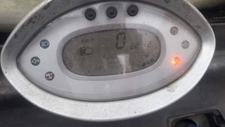 KYMCO GRAND DINΚ 250-thumb-7