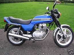 Honda CB 250 1982 N-thumb-1