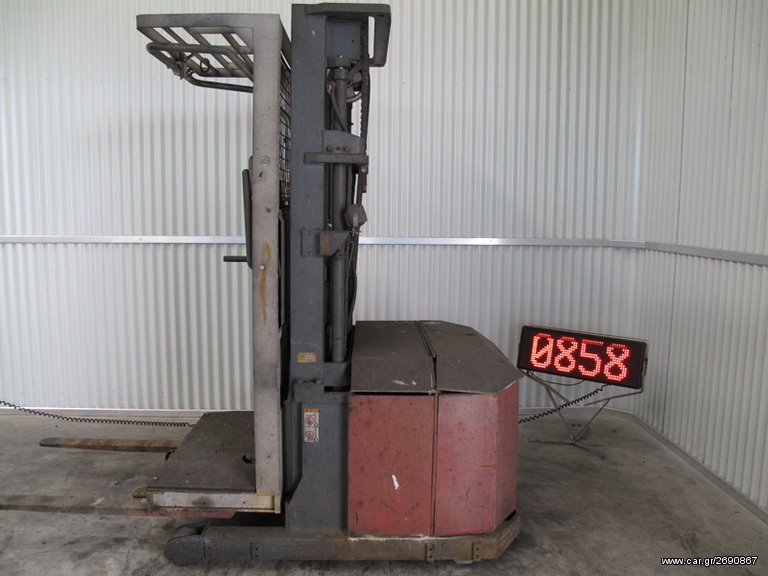 Κλαρκ 2001 KLB0858