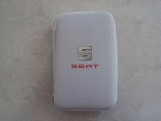 SEAT (POWER BANK)-thumb-1