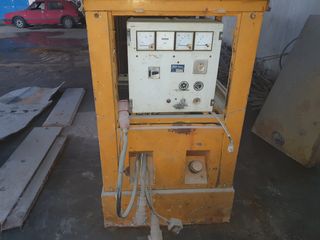 Γεννήτρια Stanley 1980-thumb-1