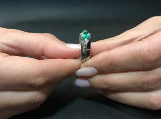 Δαχτυλιδι 18k με Σμαράγδι-thumb-4