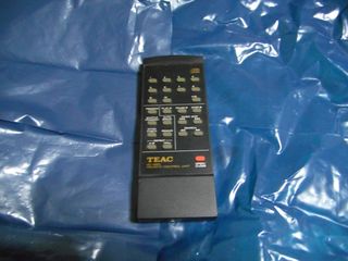 Remote control  TEAC   RC-585