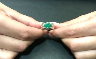 Δαχτυλιδι 18k με Σμαραγδι-thumb-1