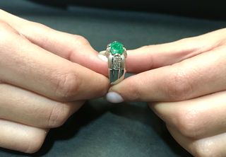 Δαχτυλιδι 18k με Σμαραγδι-thumb-2