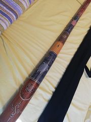 Ντιτζεριντού. Μουσικό όργανο ιθαγενών Αβορίγινες της Αυστραλίας