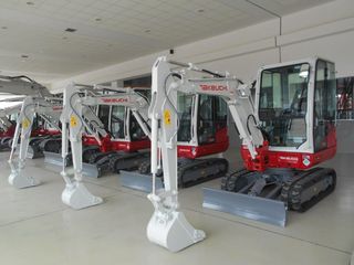 Εκσκαφάκι (διαβολάκι) Takeuchi 2025 TB260-thumb-3