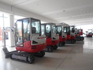 Εκσκαφάκι (διαβολάκι) Takeuchi 2025 TB230-thumb-1