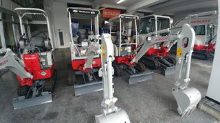 Εκσκαφάκι (διαβολάκι) Takeuchi 2025 TB216-thumb-1