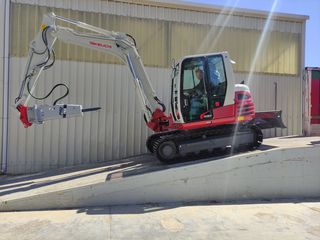 Εκσκαφέας Με Ερπύστριες Takeuchi 2025 TB290-2-thumb-7