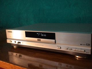  Toshiba SD-9000 Champagne Gold DVD/CD Player ..MADE IN JAPAN