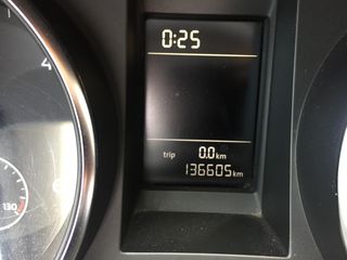 Volkswagen Golf 2009 2.0TDI 140PS CLIMA EURO.5-thumb-9