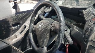 Toyota yaris airbags