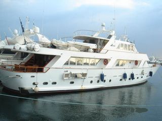 Σκάφος fly / yachts '74 CRN ANCONA 31 M