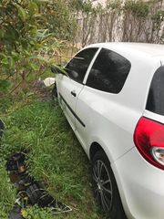 Renault Clio 2010-thumb-2