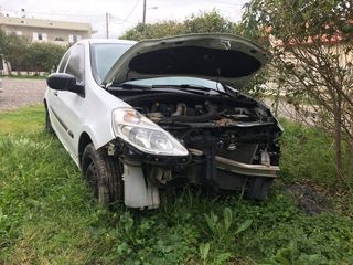 Renault Clio 2010-thumb-3